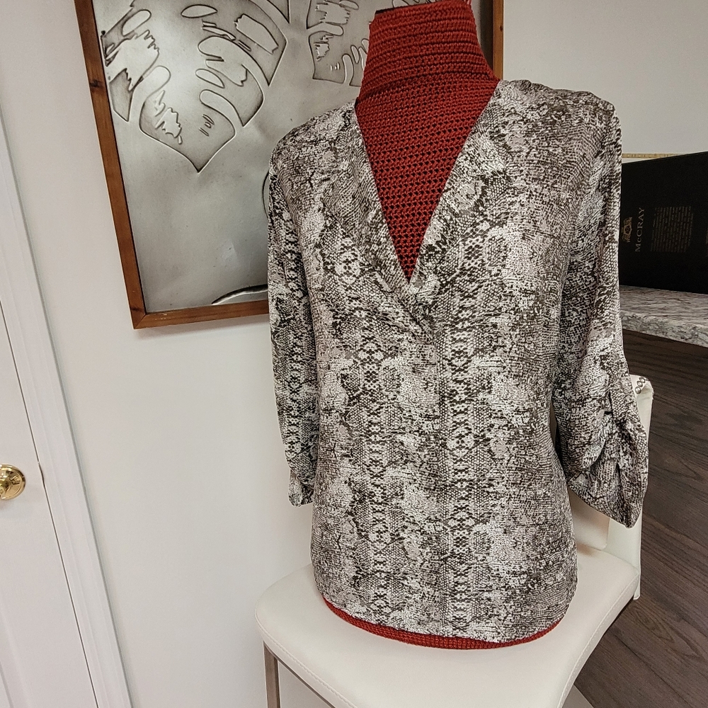 snake print top, 3/4 sleeve size L
